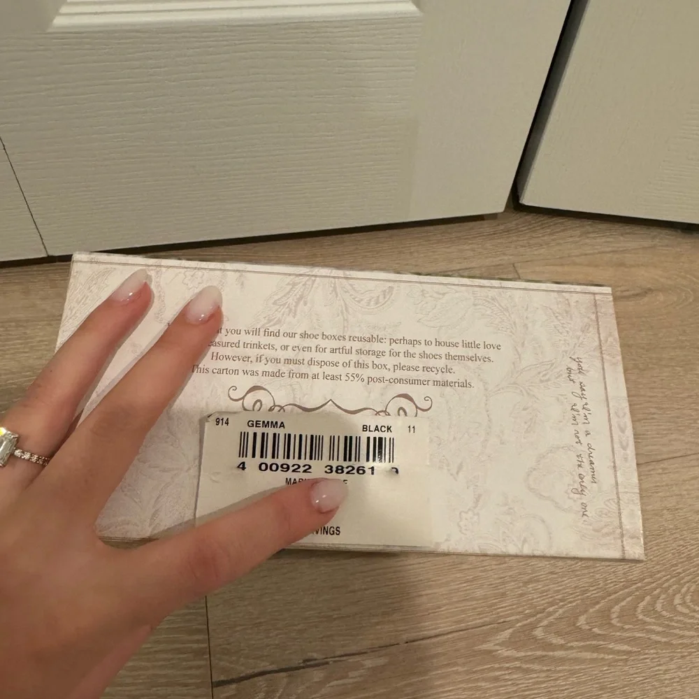 Girls shoes - Picture 7 of 7